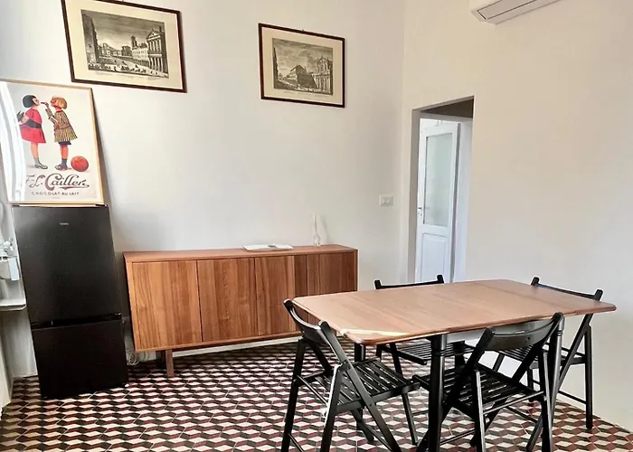 Mascarella 19 * بولونيا